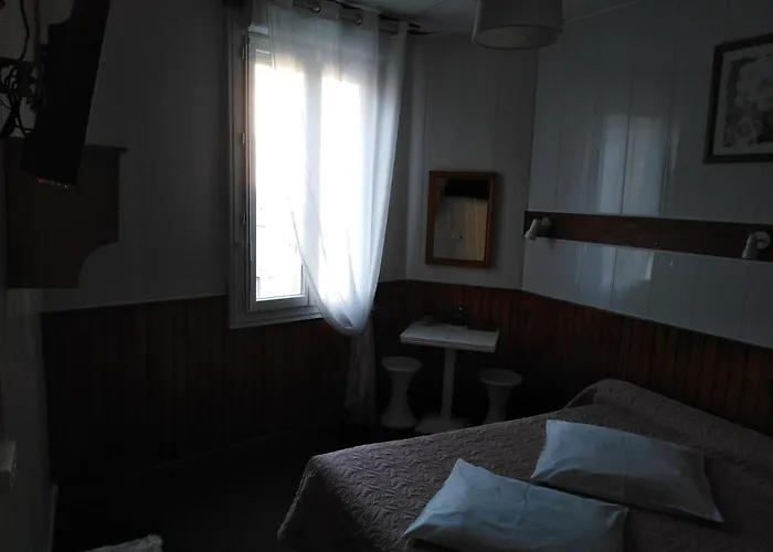 Saint Louis فندق 2*