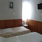 Saint Louis Hotell 2*