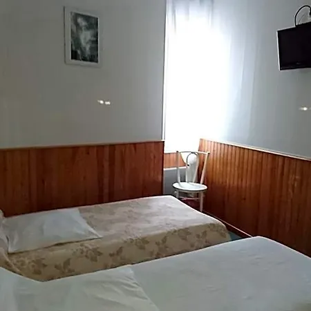 Otel Saint Louis Lourdes