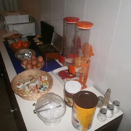 Saint Louis Hotel 2*