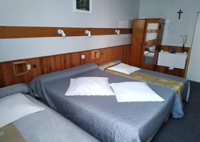 Hotel Saint Louis 2*