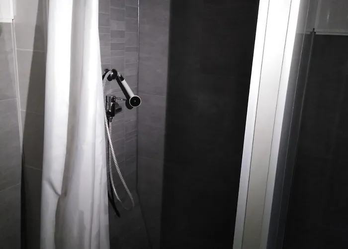 Saint Louis 2* Lurdy