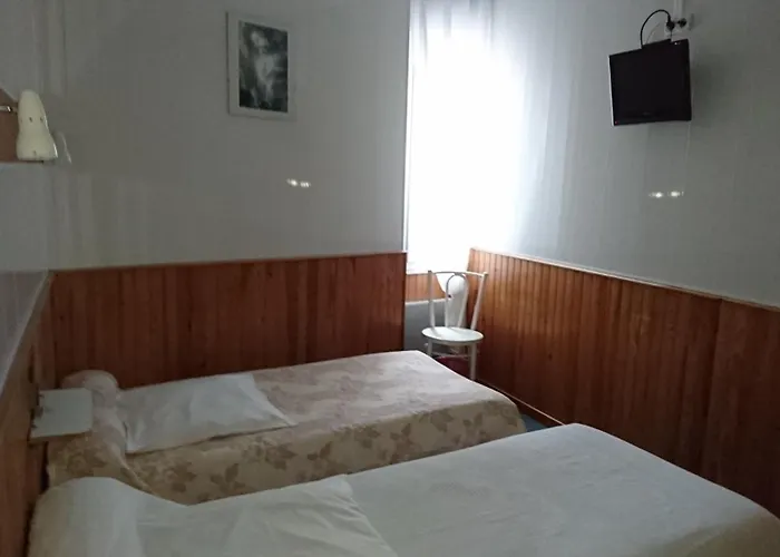 Saint Louis Hotel 2*