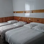 Otel Saint Louis 2*